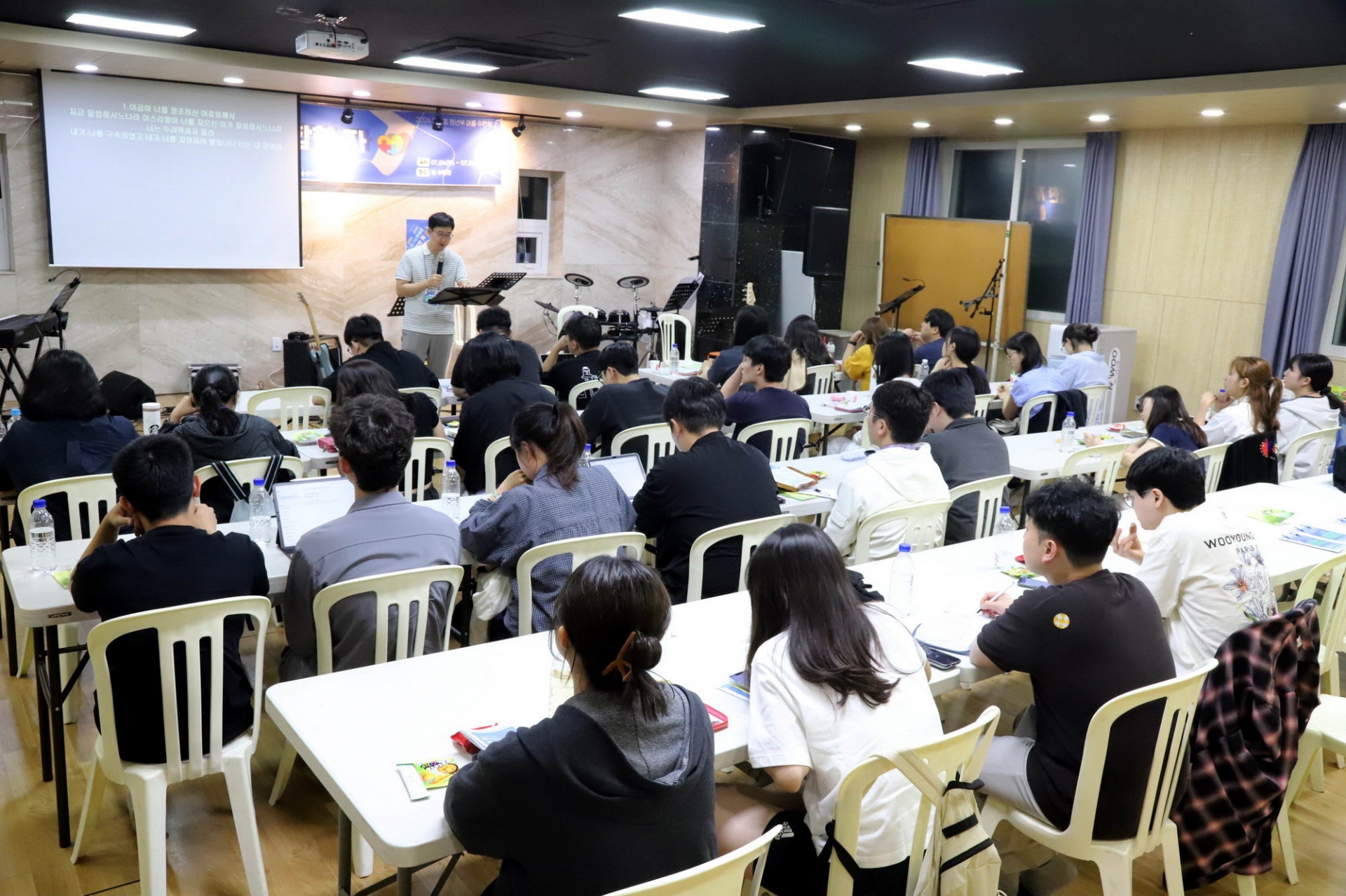 청년부 수련회 (2)_크기변경.jpg